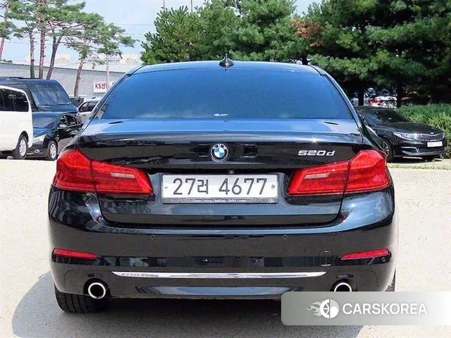 BMW 5 Series (G30) id 3055703 из Кореи 14