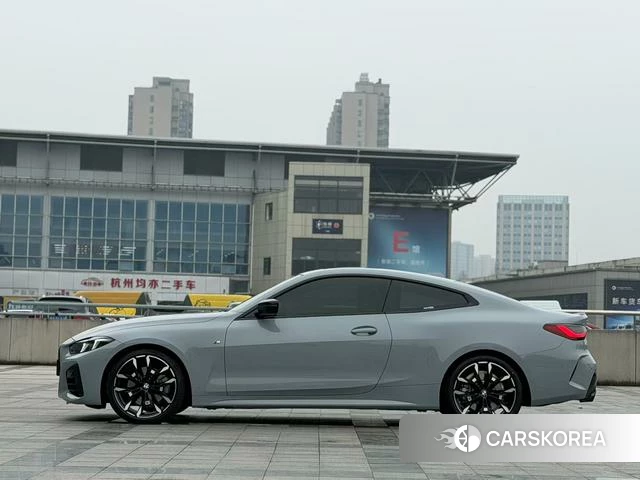 BMW 4 series 2025 Серебристо-серый из Китая, фото 4