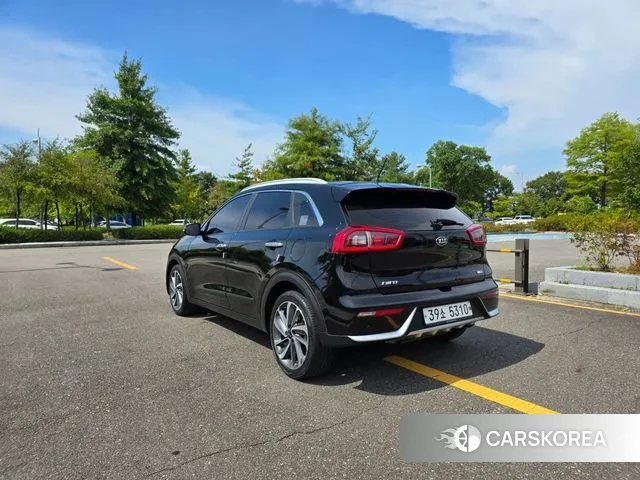 Kia Niro id 3118186 из Кореи 14