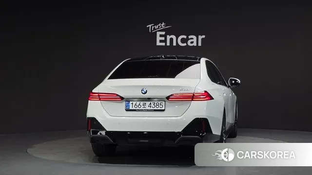 BMW 5 Series (G60) id 3507337 из Кореи 14