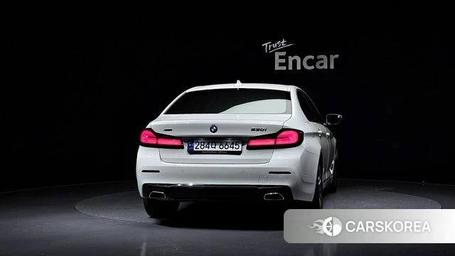 BMW 5 Series (G30) id 4640881 из Кореи 14