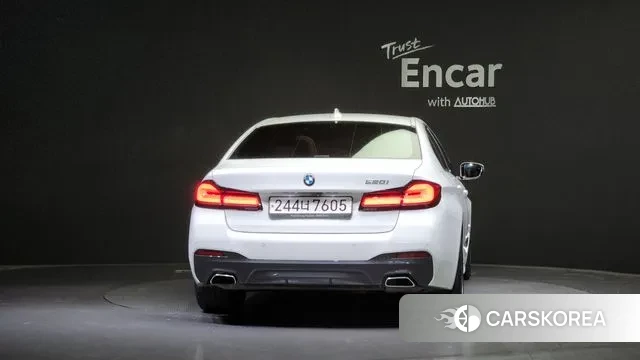 BMW 5 Series (G30) id 2940096 из Кореи 14