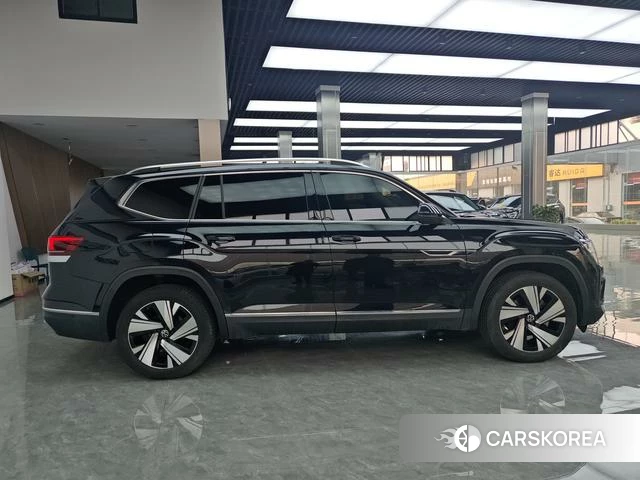 Volkswagen Tourang id 4274070 из Китая 17