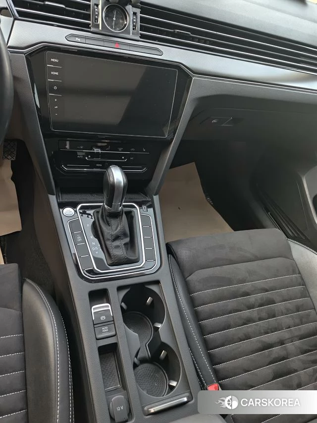 Volkswagen Magotan id 4265853 из Китая 8