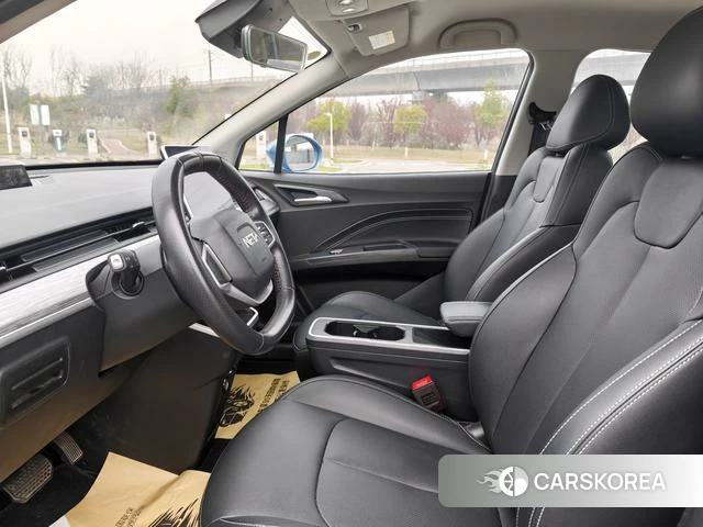 Nezha Automobile Nezha V 2023 Синий из Китая, фото 6