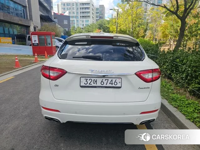 Maserati Levante id 3284498 из Кореи 14