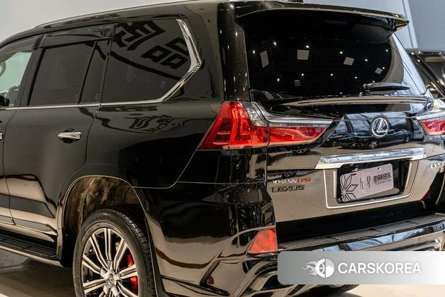 Lexus LX id 4262484 из Китая 13