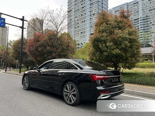 Audi A6L 2023 Черный из Китая, фото 5