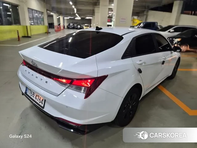 Hyundai Avante Hybrid (CN7) id 3354848 из Кореи 10