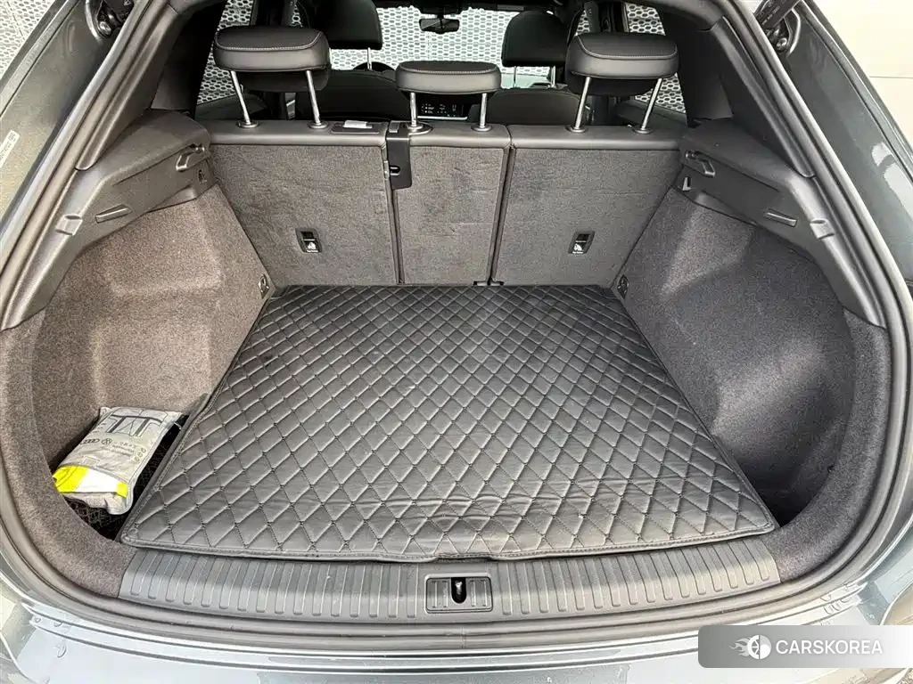 Audi Q3 2022 Silver/gray из Китая, фото 4