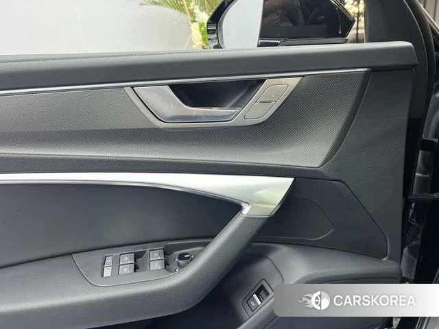 Audi A6L id 4257937 из Китая 11