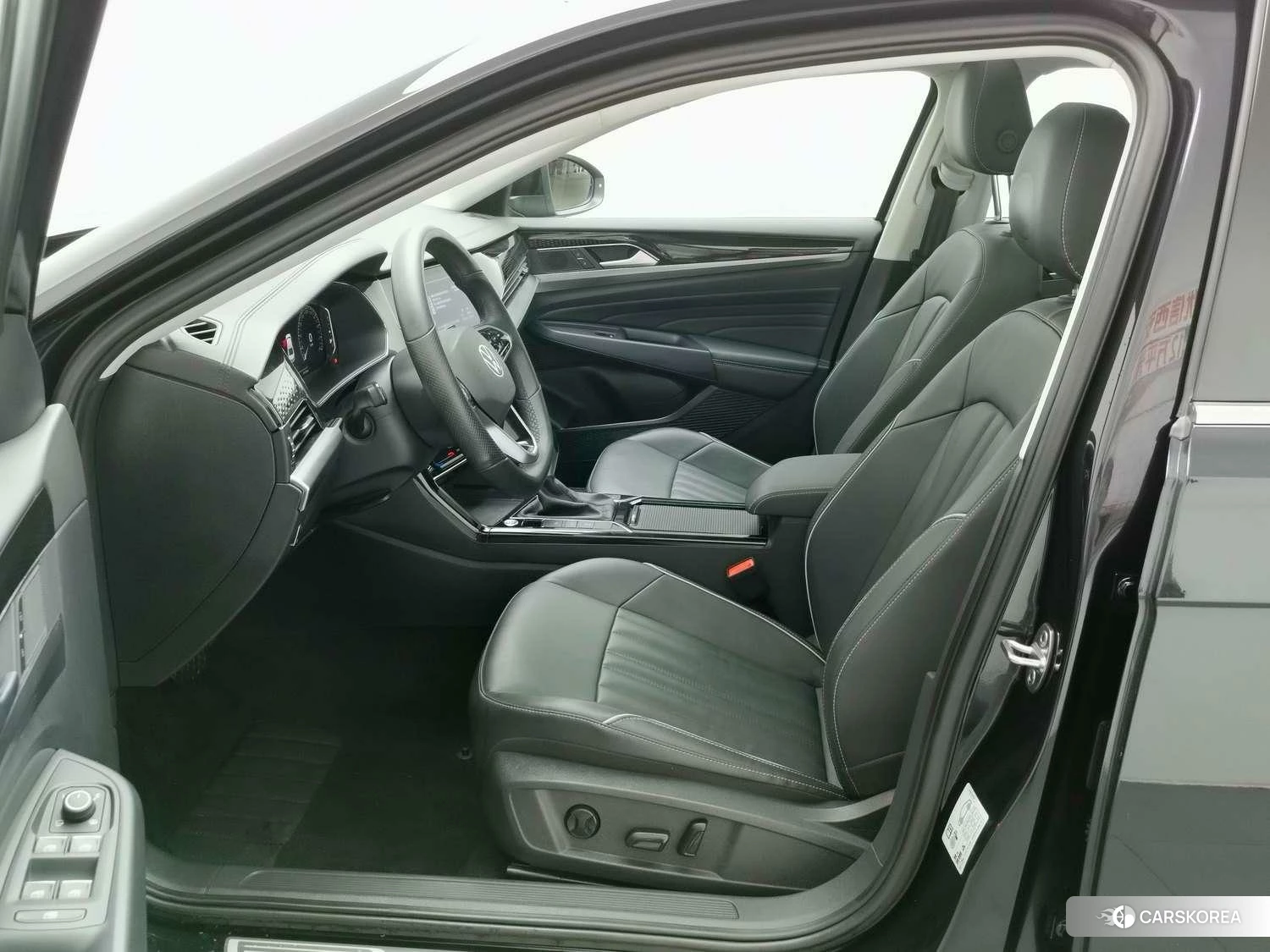 Volkswagen Passat id 4452866 из Китая 20