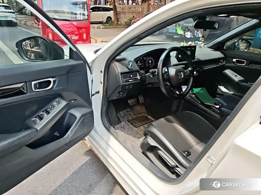Honda Civic id 4622485 из Китая 15