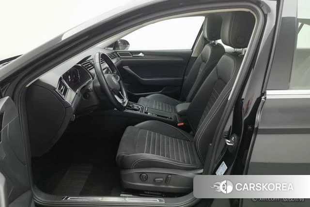 Volkswagen Magotan id 4321156 из Китая 18