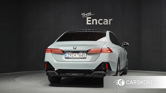 BMW 5 Series (G60) id 3837884 из Кореи 14