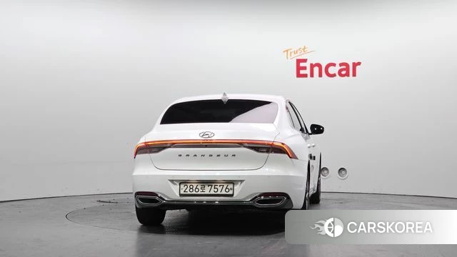 Hyundai The New Grandeur IG id 3873140 из Кореи 14