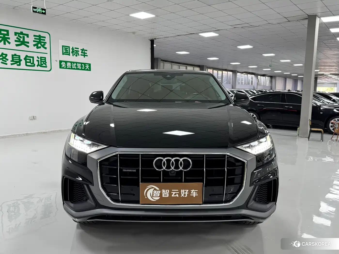 Audi Q8 2023 Черный из Китая, фото 4