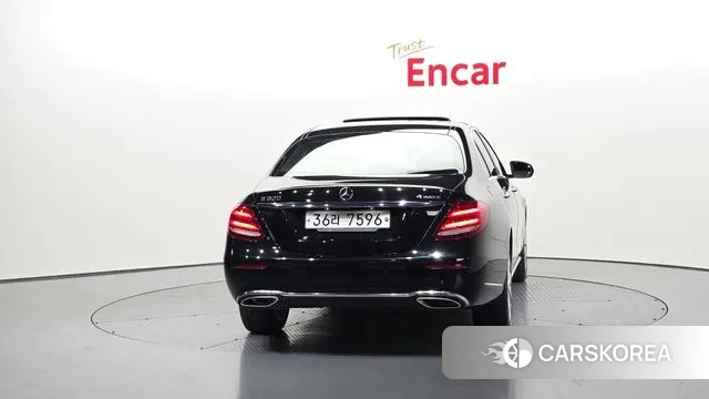 Mercedes-Benz E-Class W213 id 3761353 из Кореи 14