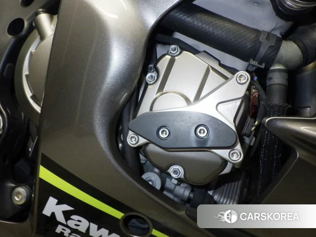 Engine photo