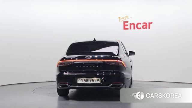 Hyundai The New Grandeur IG id 4284948 из Кореи 25
