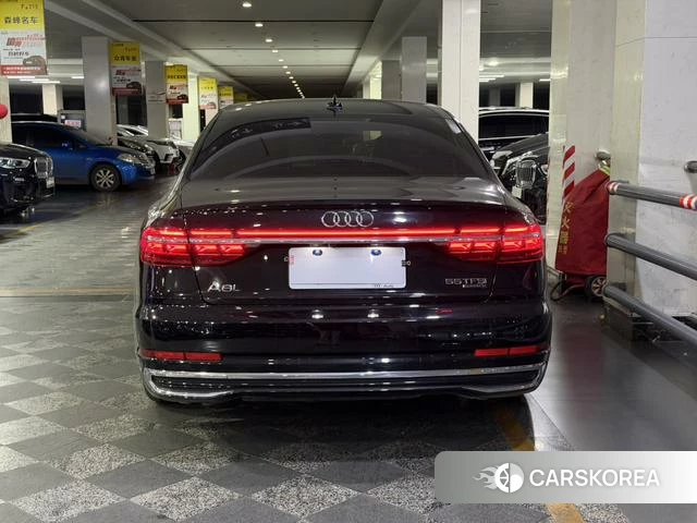 Audi A8 2022 Черный из Китая, фото 4
