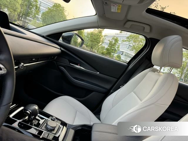 Mazda CX-30 EV id 4359146 из Китая 31