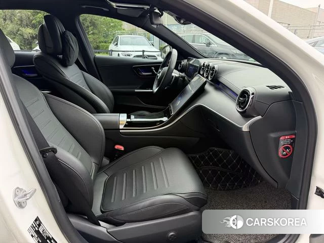 Mercedes-Benz Class C 2023 Белый из Китая, фото 5