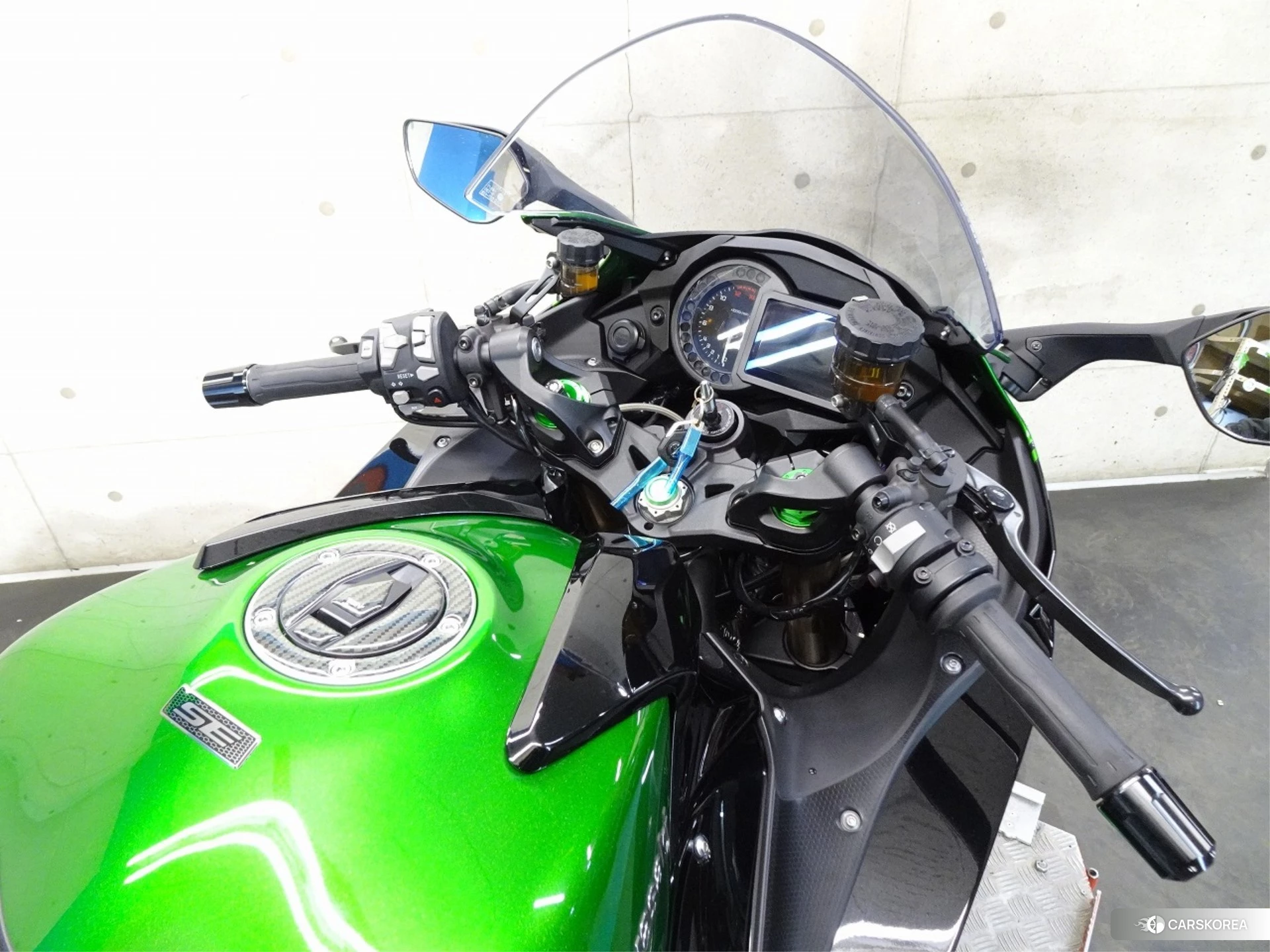 Kawasaki NINJA H2 SX SE id 4380054 из Японии 24