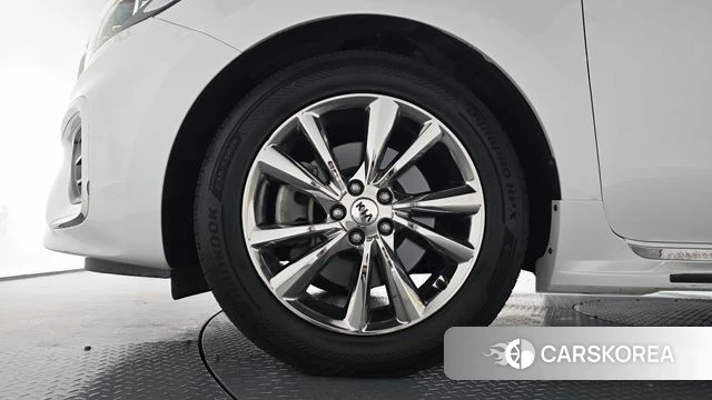 Kia The New Carnival id 4614929 из Кореи 33