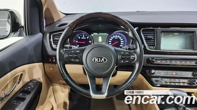 Kia The New Carnival id 2583957 из Кореи 14