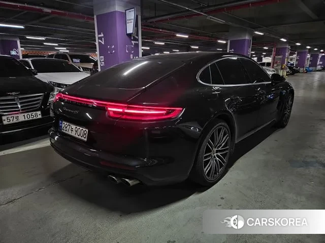 Porsche Panamera (971) 2018 Черный из Кореи, фото 4