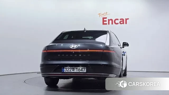 Hyundai Grandeur (GN7) id 3477837 из Кореи 14