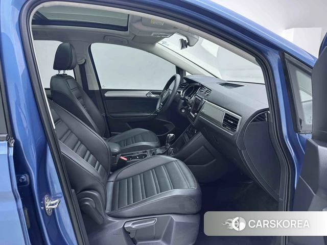 Volkswagen Touran L id 4263110 из Китая 17