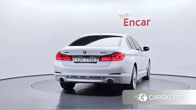 BMW 5 Series (G30) id 3651528 из Кореи 14