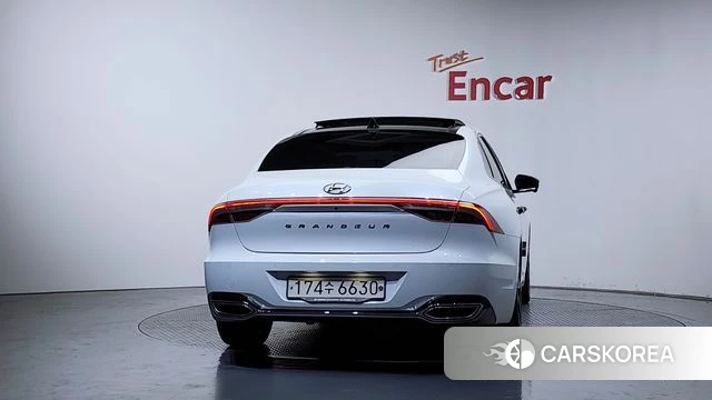 Hyundai The New Grandeur IG id 4268612 из Кореи 31