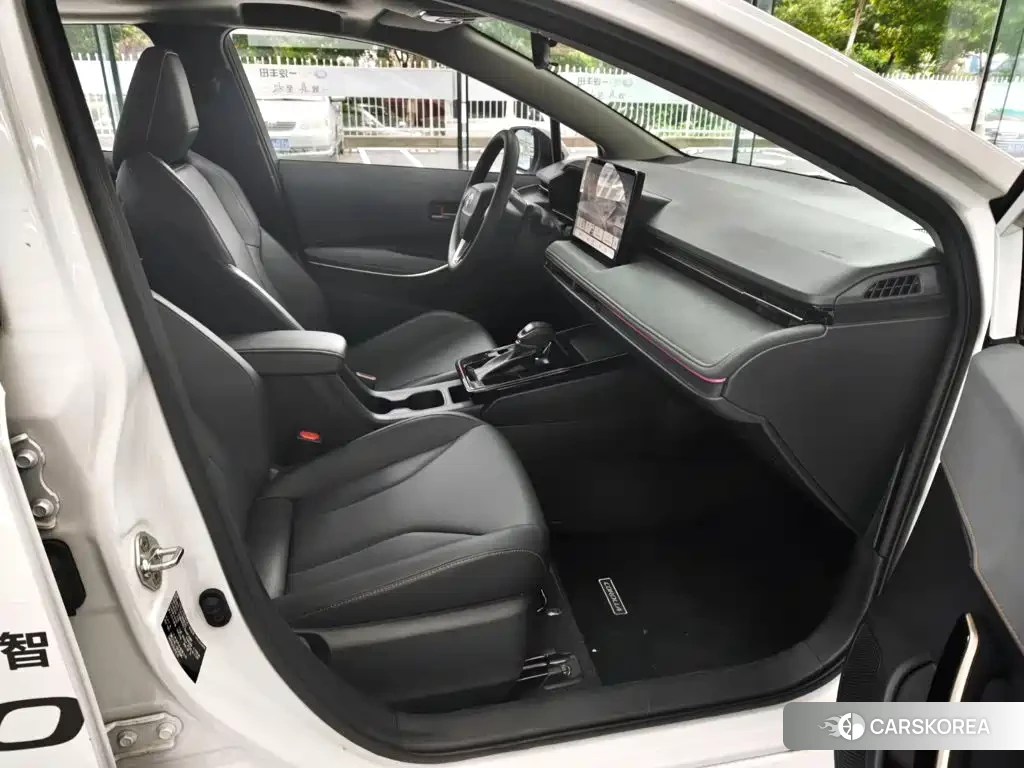 Toyota Corolla id 4606881 из Китая 7