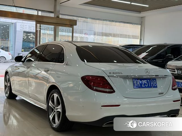 Mercedes-Benz E-class 2018 Белый из Китая, фото 4