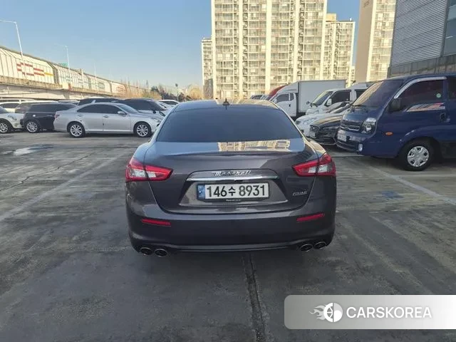 Maserati Ghibli id 3611908 из Кореи 13