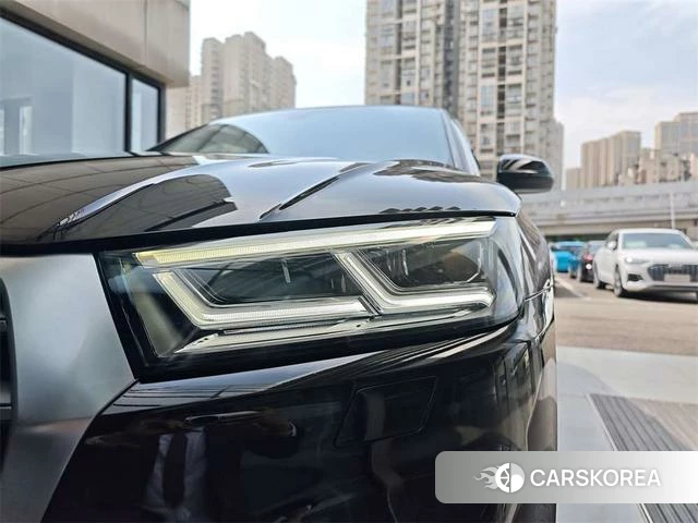 Audi Q5L id 3913693 из Китая 8