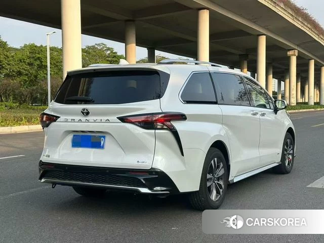 Toyota Grevia 2024 Белый из Китая, фото 4