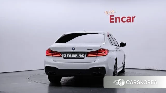 BMW 5 Series (G30) id 3112850 из Кореи 14