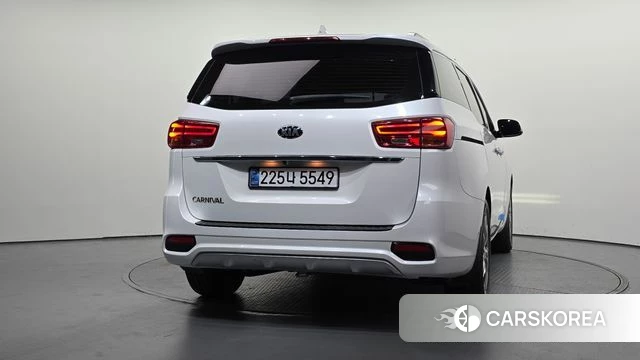 Kia The New Carnival id 4471655 из Кореи 14