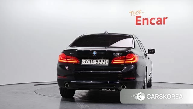 BMW 5 Series (G30) id 4196333 из Кореи 27