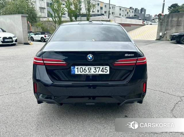 BMW 5 Series (G60) id 4686920 из Кореи 14