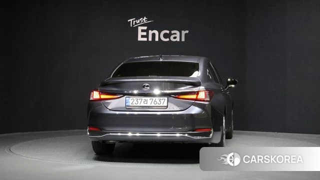 Lexus ES300h 7th generation id 4248521 из Кореи 29