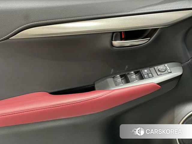 Lexus NX id 4213605 из Китая 13