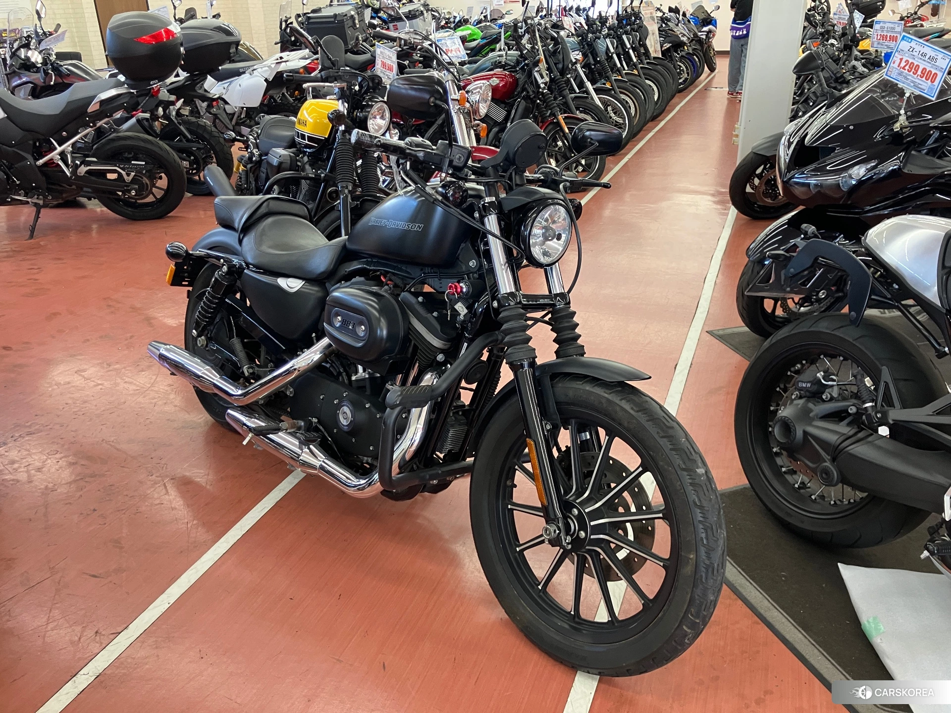 Harley-Davidson Sportster XL883N 2010 из Японии, фото 2