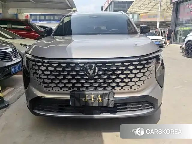 Chang'an Changan CS55PLUS 2025 Champagne/brown из Китая, фото 5