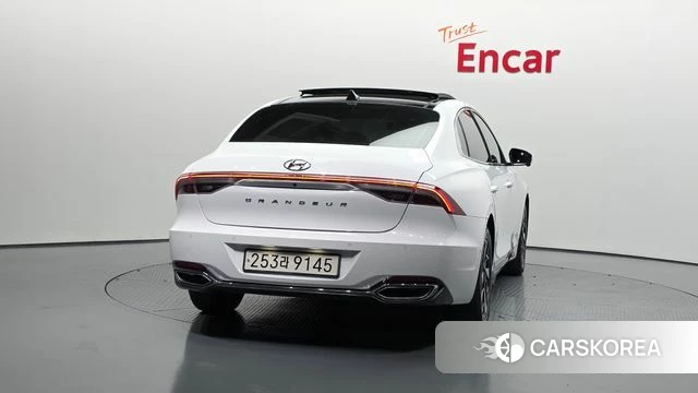 Hyundai The New Grandeur IG Hybrid id 4343595 из Кореи 27