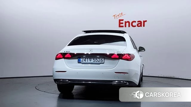 Mercedes-Benz E-Class W214 id 4630055 из Кореи 27